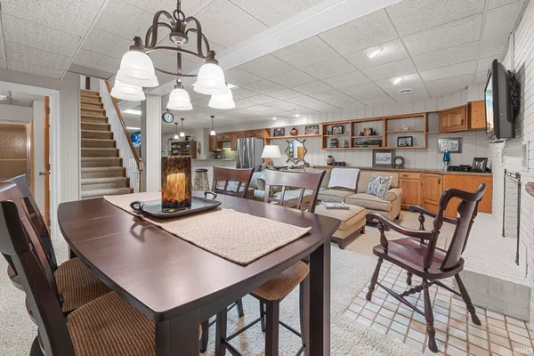 $825,000 | 1365 West 15th Street, Jasper, IN 47546