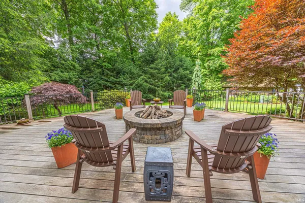 $825,000 | 1365 West 15th Street, Jasper, IN 47546