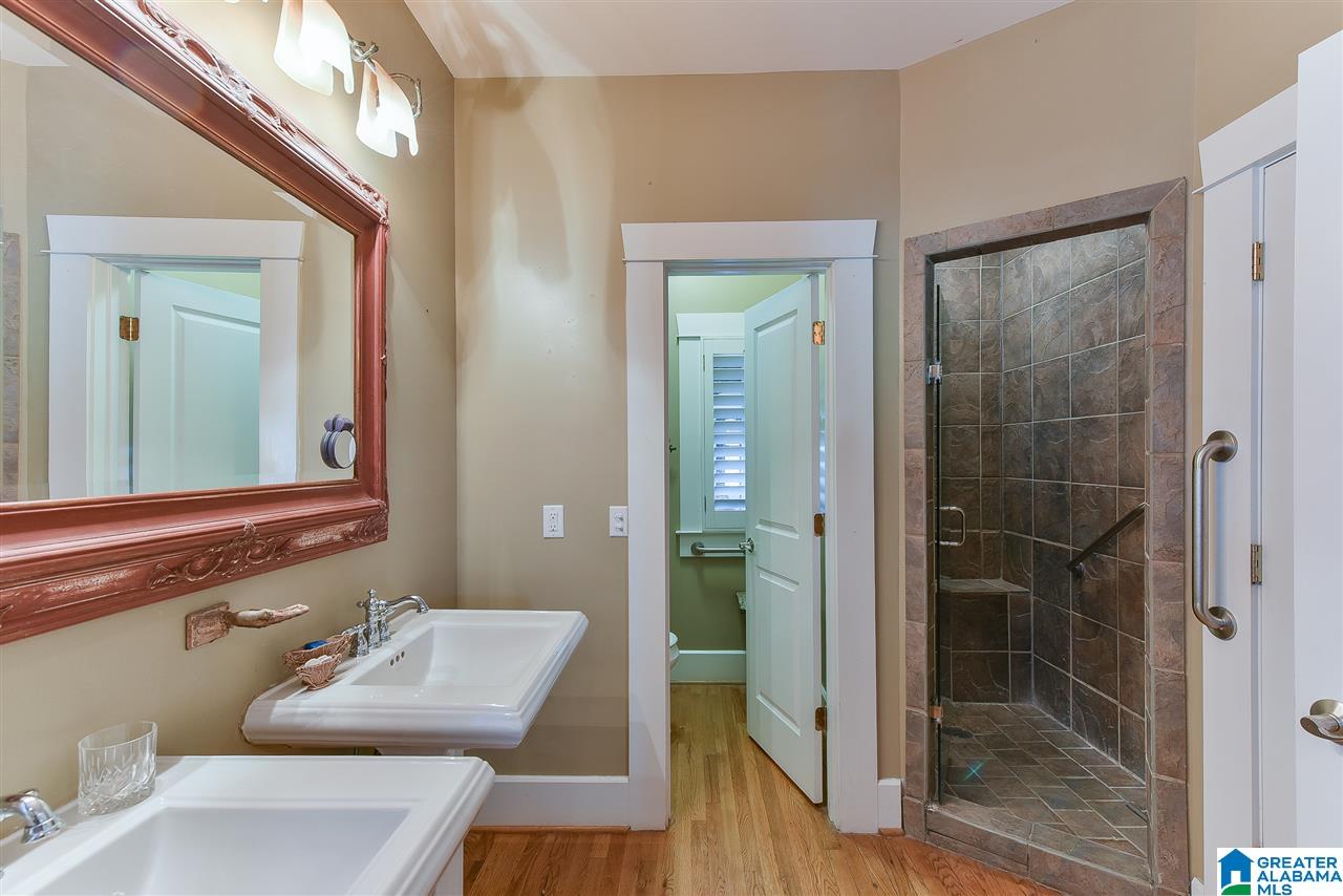 918 Irving Road Birmingham, AL 35209 - Photo 29 of 46