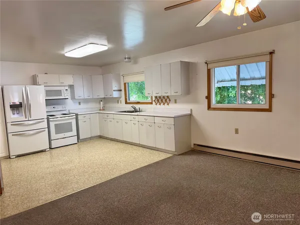 $199,000 | 216 Northwest Cole Avenue, Wilbur, WA 99185