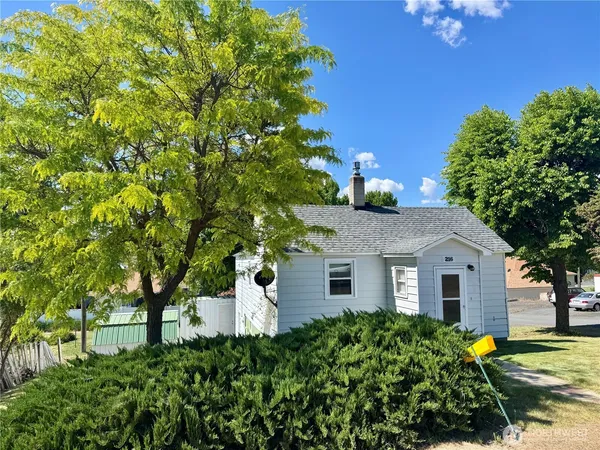 $199,000 | 216 Northwest Cole Avenue, Wilbur, WA 99185