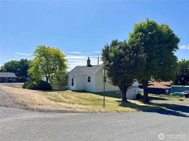 $199,000 | 216 Northwest Cole Avenue, Wilbur, WA 99185
