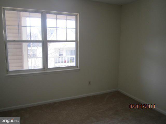 7203 Bogley Road, Unit 303 Baltimore, MD 21244 - Photo 6 of 11 Bedroom