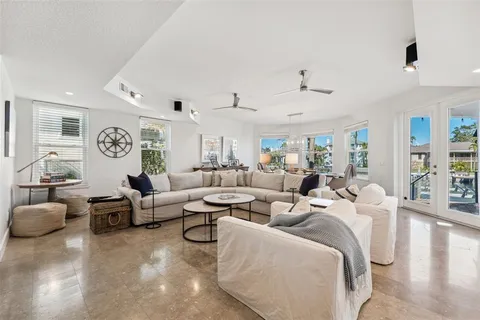 $2,500,000 | 123 8th Street East, Tierra Verde, FL 33715