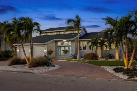 $2,500,000 | 123 8th Street East, Tierra Verde, FL 33715