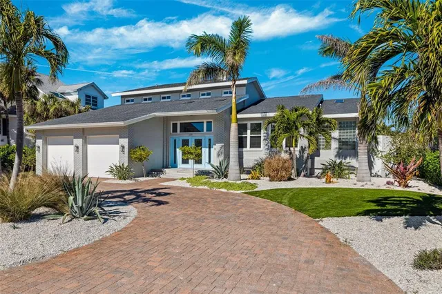 $2,695,000 | 123 8th Street East, Tierra Verde, FL 33715