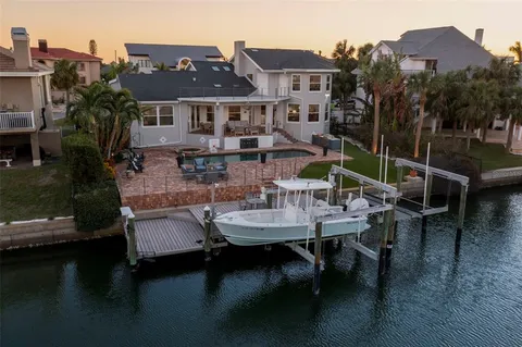 $2,695,000 | 123 8th Street East, Tierra Verde, FL 33715