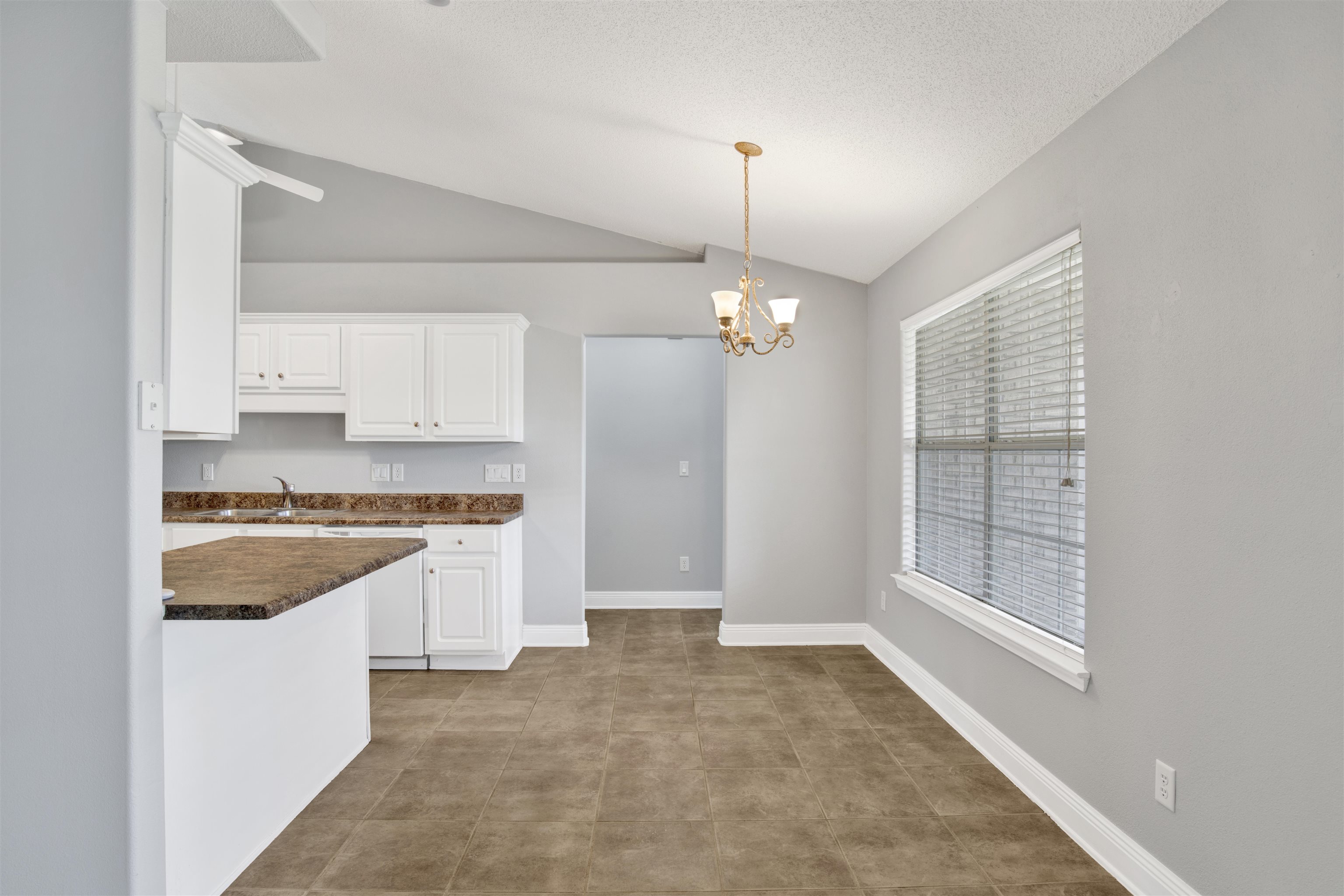 1043 Orlando Drive Foley, AL 36535 - Photo 8 of 25 Kitchen