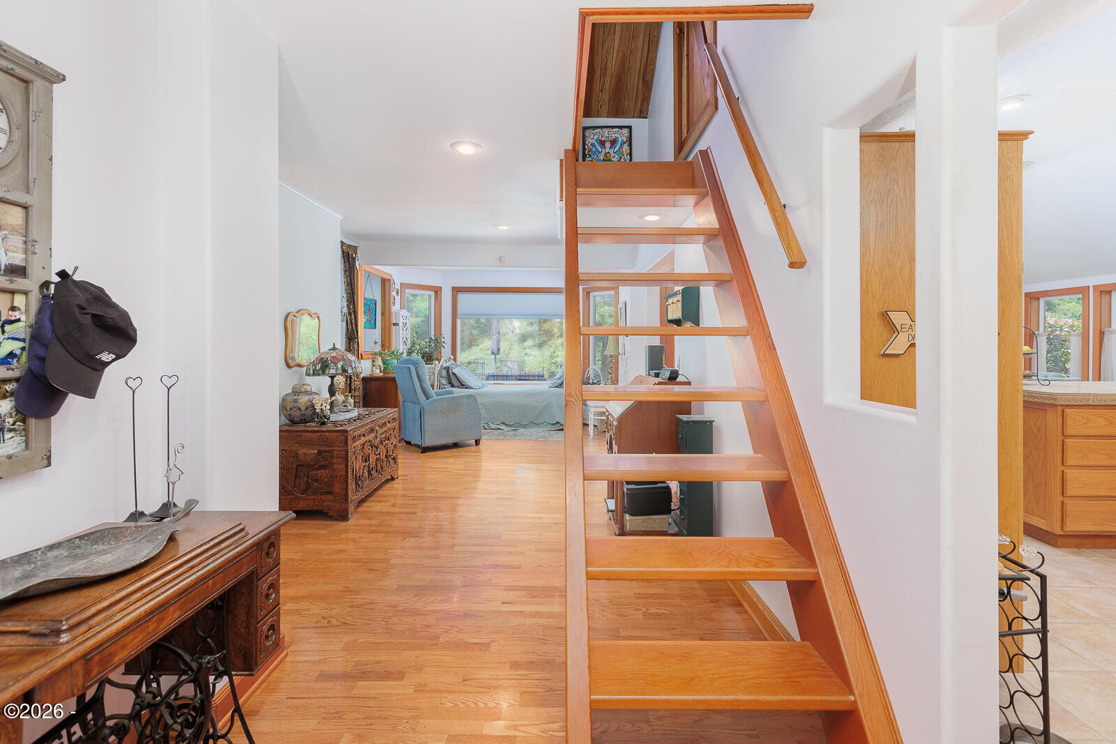 664 Little Switzerland Road Tidewater, OR 97390 - Photo 20 of 68 Entry hall and stairs