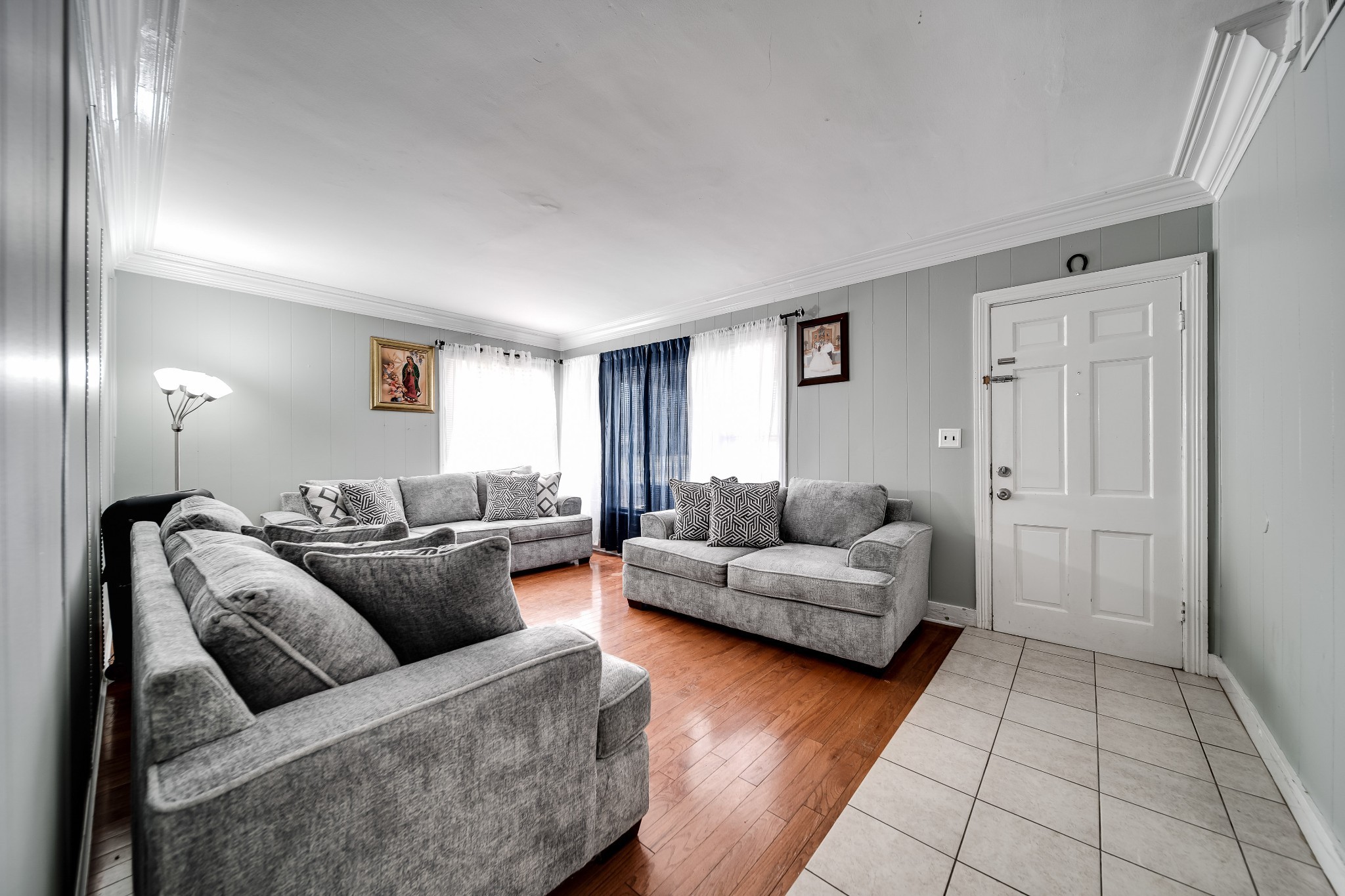 709 Florence Circle Madison, TN 37115 - Photo 7 of 39 a living room with furniture and a couch