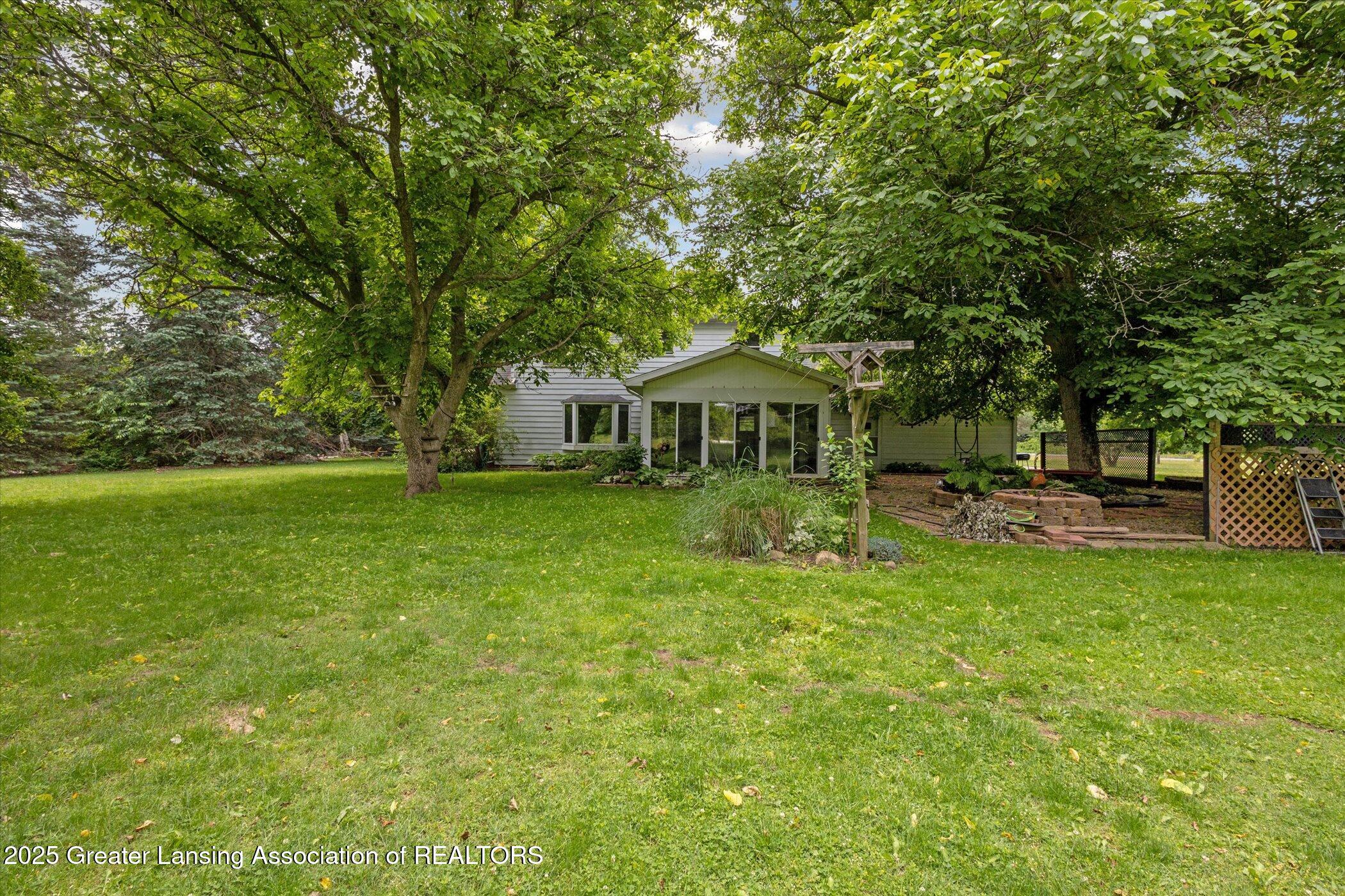718 Hogsback Road Mason, MI 48854 - Photo 57 of 61 46-718-Hogsback-Rd-Mason-MI-48854-Window