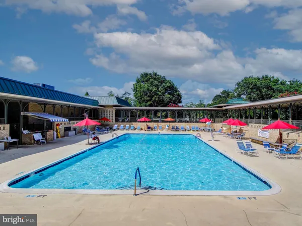 $219,000 | 15320 Pine Orchard Drive, Unit 83C1, Silver Spring, MD 20906