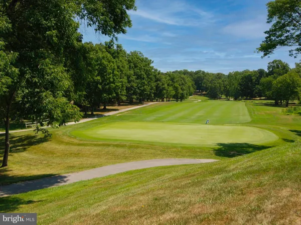 $219,000 | 15320 Pine Orchard Drive, Unit 83C1, Silver Spring, MD 20906