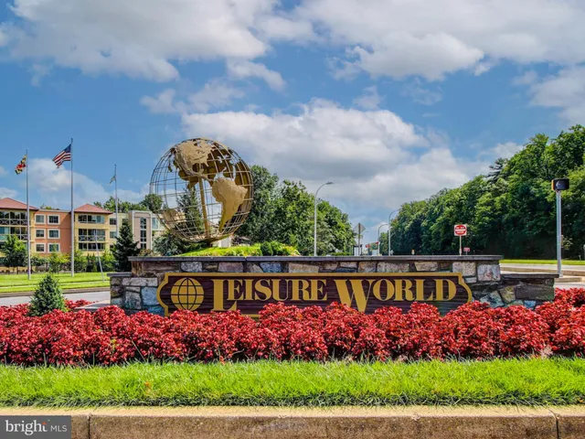 $229,000 | 15320 Pine Orchard Drive, Unit 83C1, Silver Spring, MD 20906