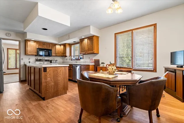 $375,000 | 10114 Skippers Court, Indianapolis, IN 46256