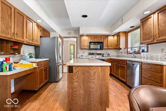 $375,000 | 10114 Skippers Court, Indianapolis, IN 46256