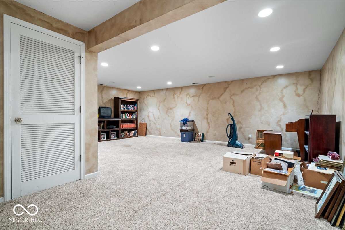 10114 Skippers Court Indianapolis, IN 46256 - Photo 22 of 47