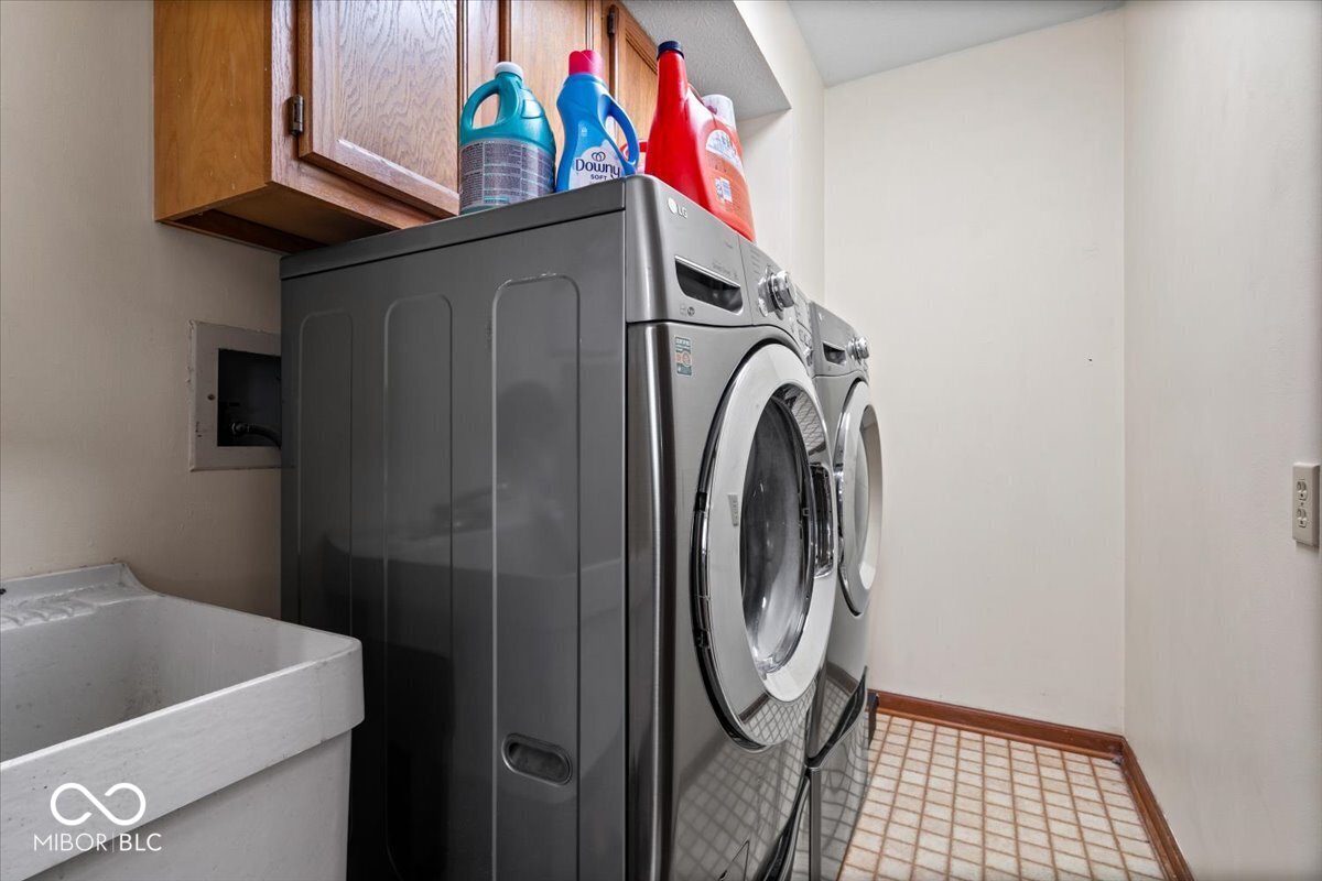 10114 Skippers Court Indianapolis, IN 46256 - Photo 34 of 47