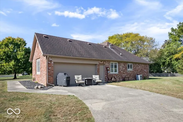 $375,000 | 10114 Skippers Court, Indianapolis, IN 46256