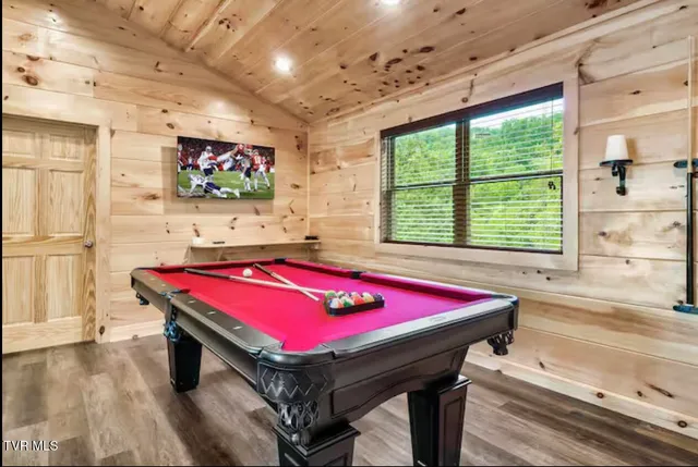 $1,095,000 | 848 String Run Way, Unit LOT 25, Pigeon Forge, TN 37862