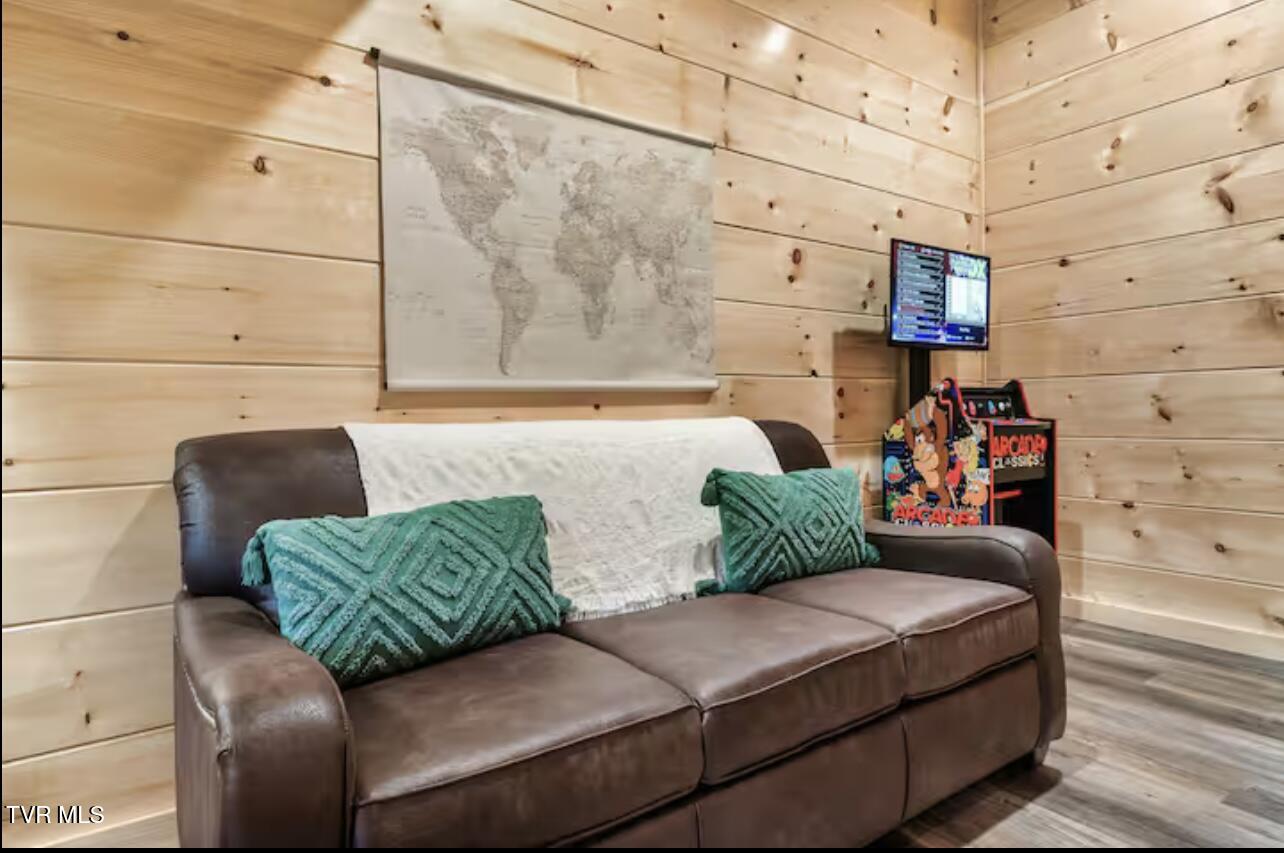 848 String Run Way, Unit LOT 25 Pigeon Forge, TN 37862 - Photo 35 of 94 IMG_7979