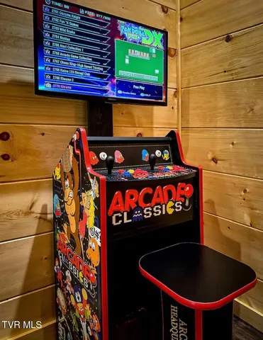 $1,095,000 | 848 String Run Way, Unit LOT 25, Pigeon Forge, TN 37862