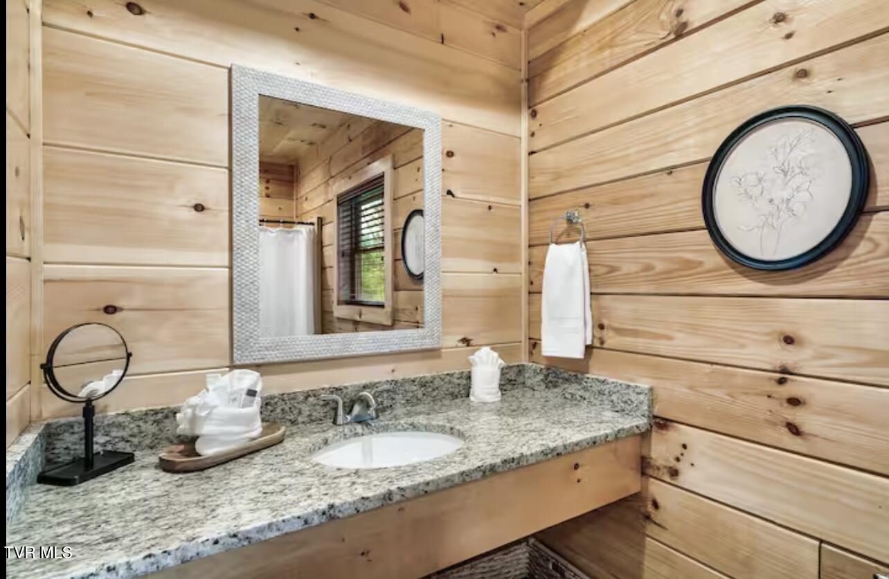 848 String Run Way, Unit LOT 25 Pigeon Forge, TN 37862 - Photo 72 of 94 IMG_8002