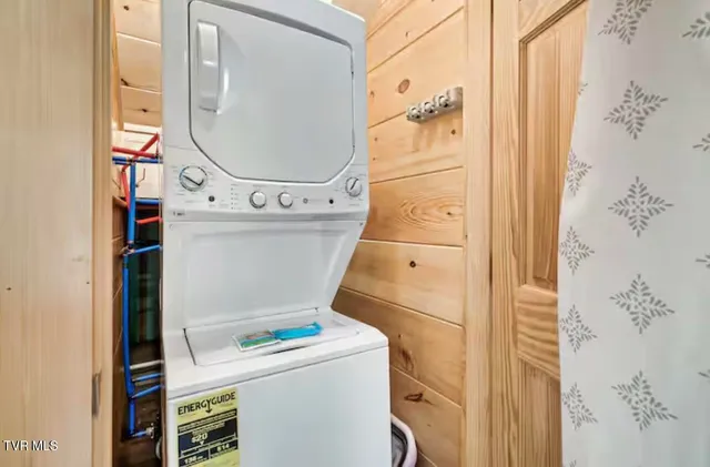 $1,095,000 | 848 String Run Way, Unit LOT 25, Pigeon Forge, TN 37862