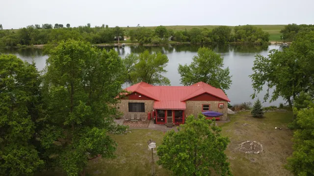 $239,000 | 108 Lakota Island, Big Stone City, SD 57216