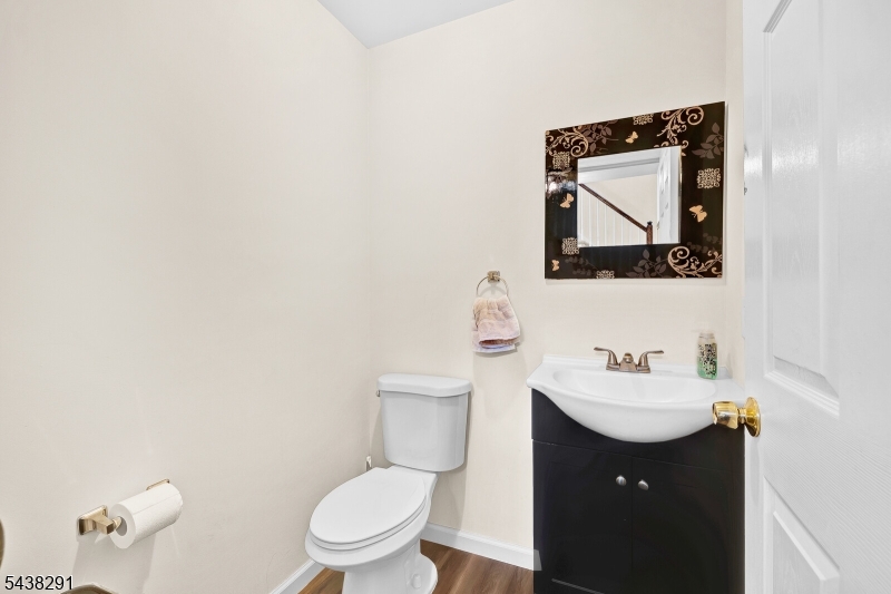 810 Plymouth Road North Brunswick, NJ 08902 - Photo 27 of 46