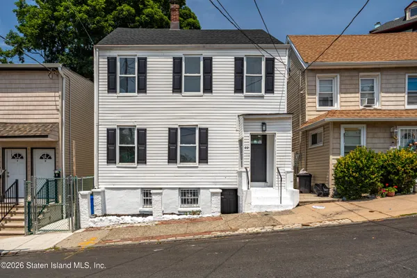 $460,000 | 22 Grove Street | Stapleton