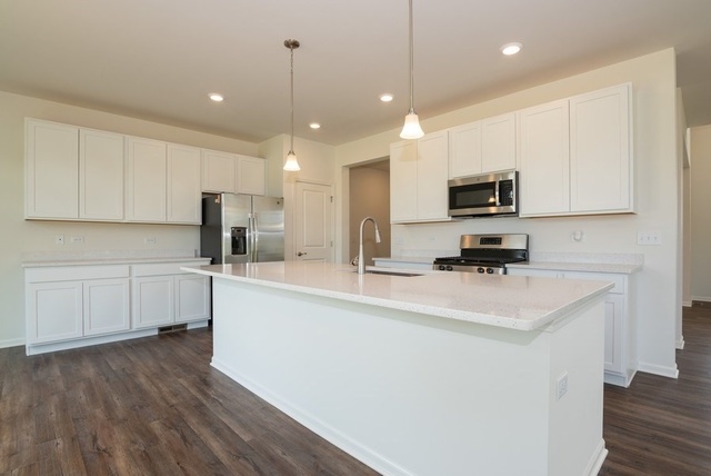 3620 Eldorado Road Elgin, IL 60124 - Photo 5 of 18