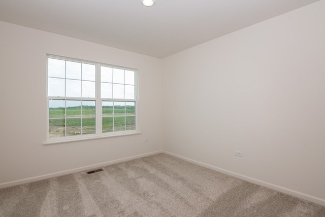 3620 Eldorado Road Elgin, IL 60124 - Photo 8 of 18