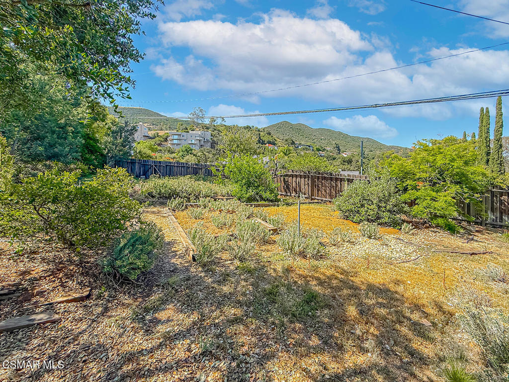 253 Beech Road Newbury Park, CA 91320 - Photo 13 of 29