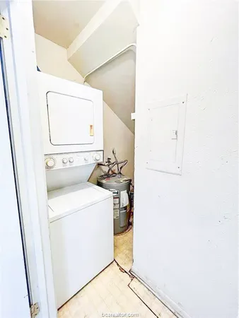 $1,050 | 1910 Barak Lane, Unit 18, Bryan, TX 77802