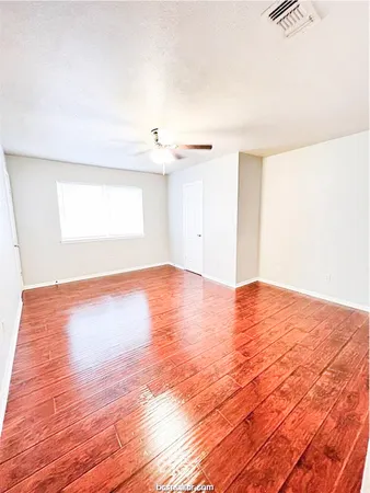 $1,050 | 1910 Barak Lane, Unit 18, Bryan, TX 77802