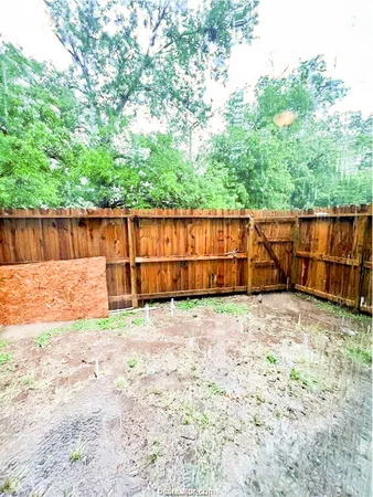 $1,050 | 1910 Barak Lane, Unit 18, Bryan, TX 77802