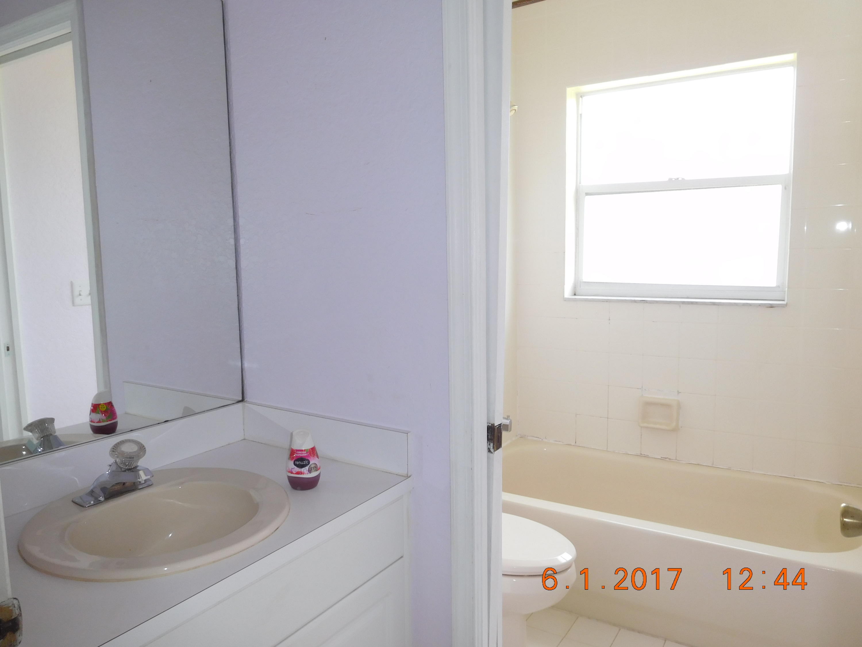 2114 East Ridge Circle East Boynton Beach, FL 33435 - Photo 6 of 10 DSCN9611