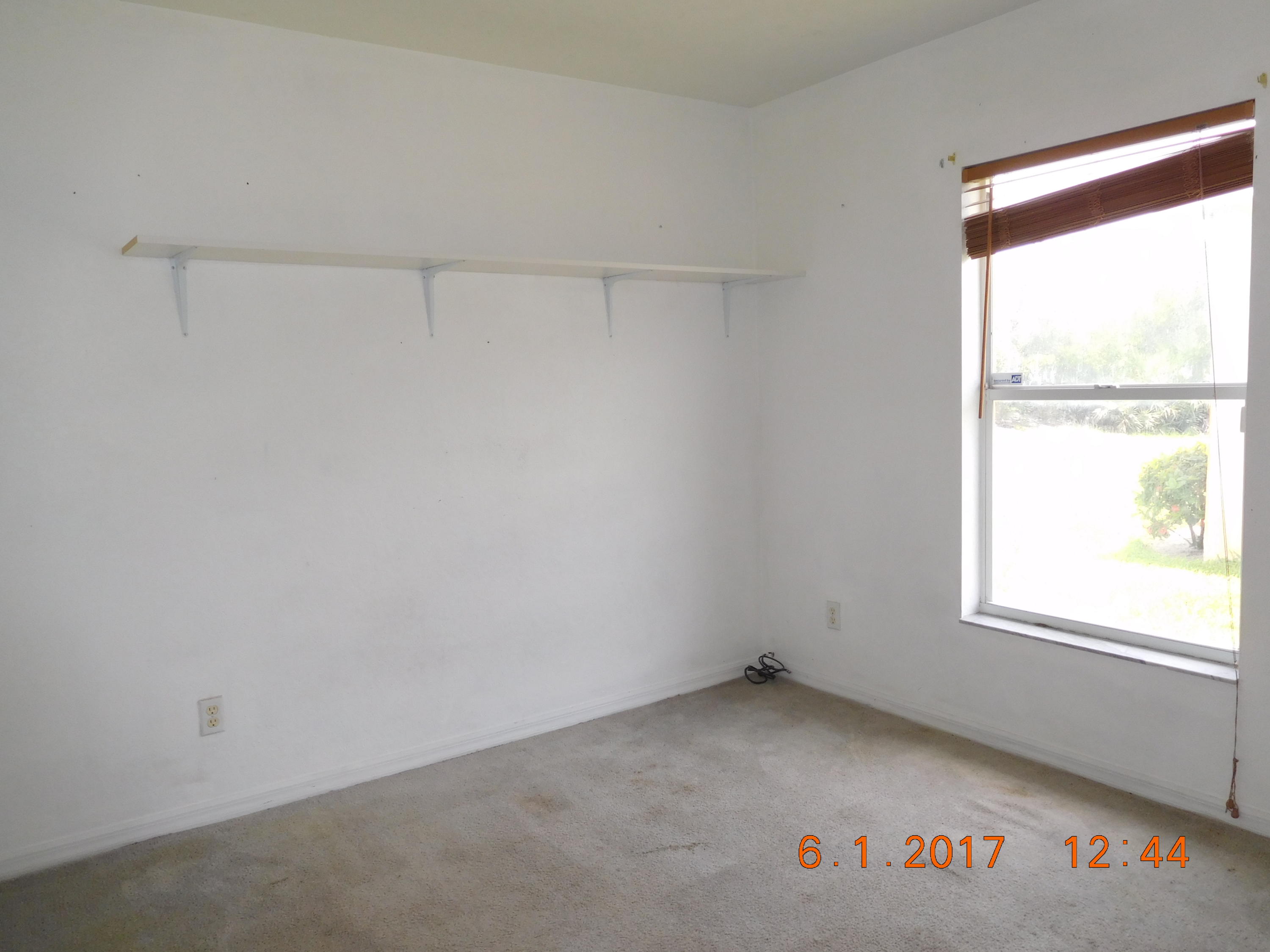 2114 East Ridge Circle East Boynton Beach, FL 33435 - Photo 7 of 10 DSCN9610