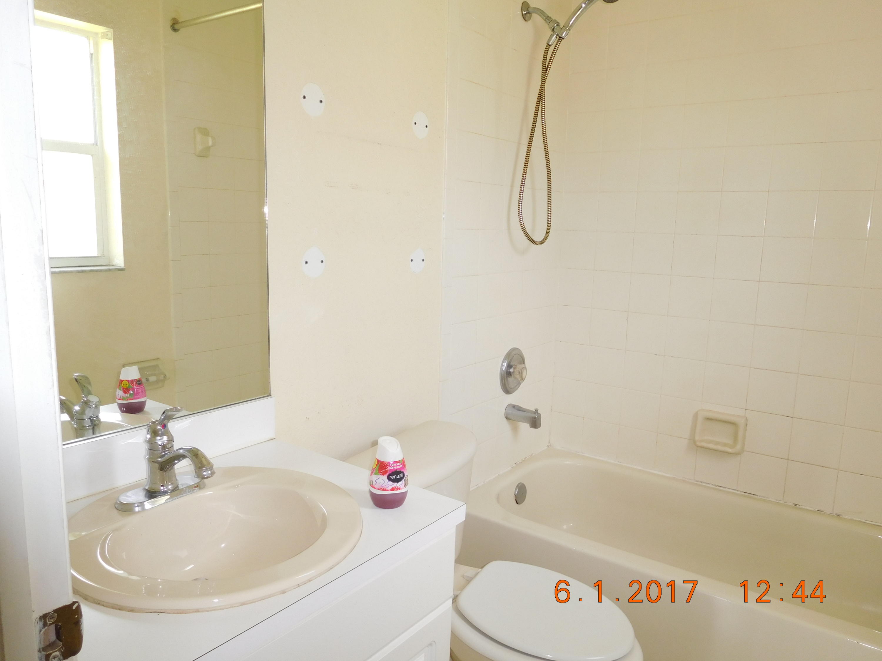 2114 East Ridge Circle East Boynton Beach, FL 33435 - Photo 9 of 10 DSCN9608