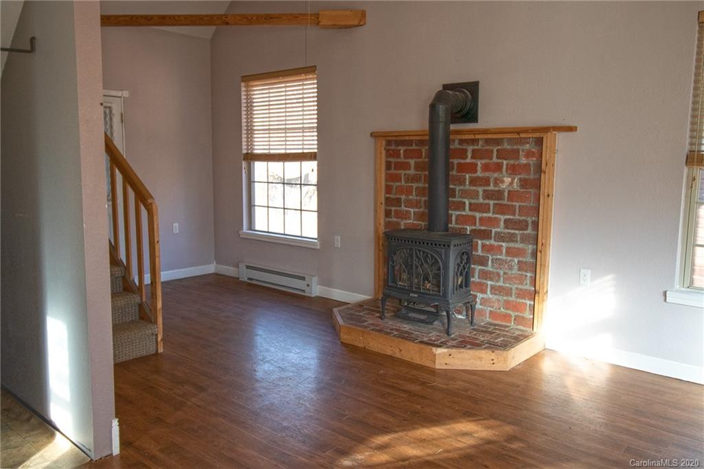 1380 Cedar Cliff Road Marshall, NC 28753 - Photo 11 of 27 Gallery Image 11