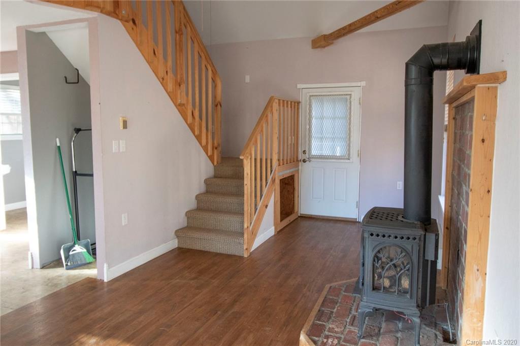 1380 Cedar Cliff Road Marshall, NC 28753 - Photo 13 of 27 Gallery Image 13
