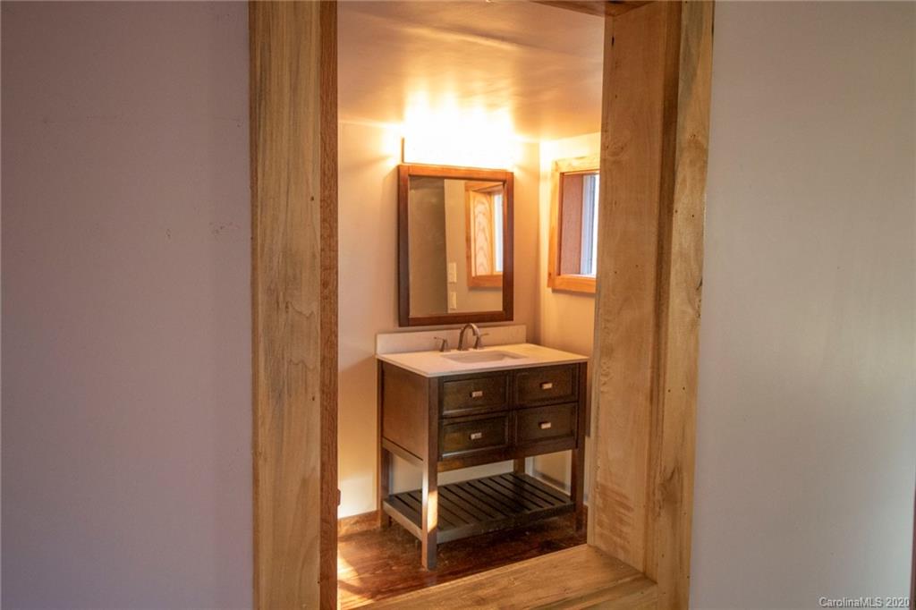 1380 Cedar Cliff Road Marshall, NC 28753 - Photo 24 of 27 Gallery Image 24