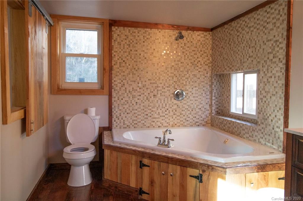 1380 Cedar Cliff Road Marshall, NC 28753 - Photo 26 of 27 Gallery Image 26