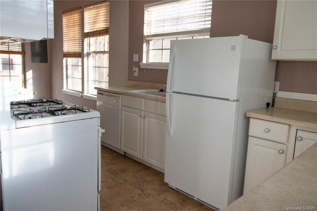 1380 Cedar Cliff Road Marshall, NC 28753 - Photo 10 of 27 Gallery Image 10