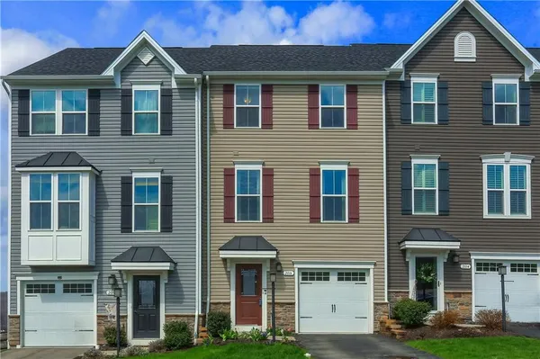 $305,000 | 2016 Cade Drive, Monaca, PA 15061