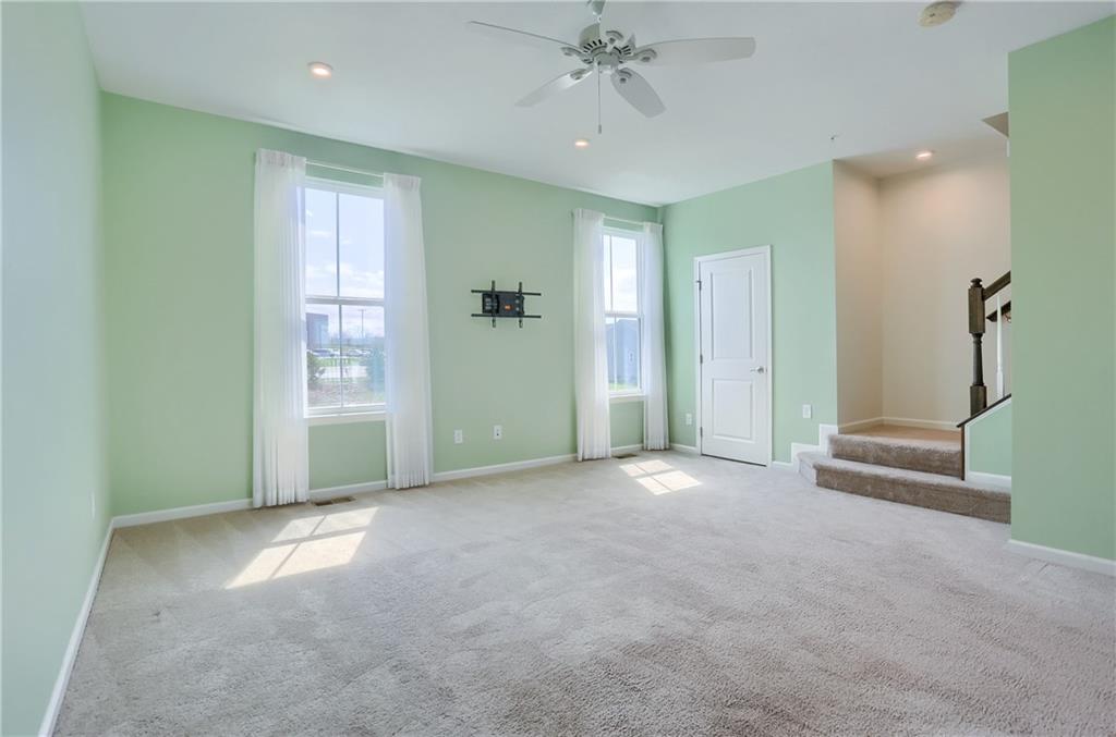 2016 Cade Drive Monaca, PA 15061 - Photo 12 of 47