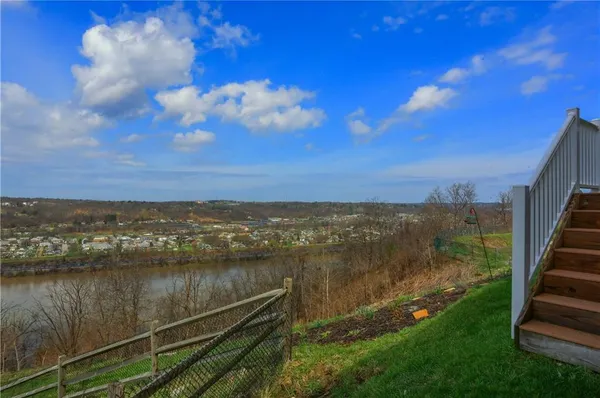 $289,000 | 2016 Cade Drive, Monaca, PA 15061