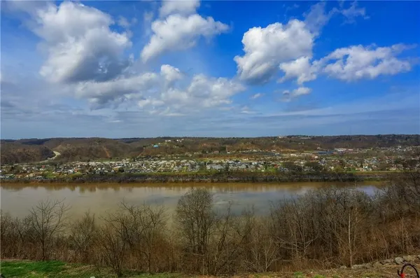 $289,000 | 2016 Cade Drive, Monaca, PA 15061
