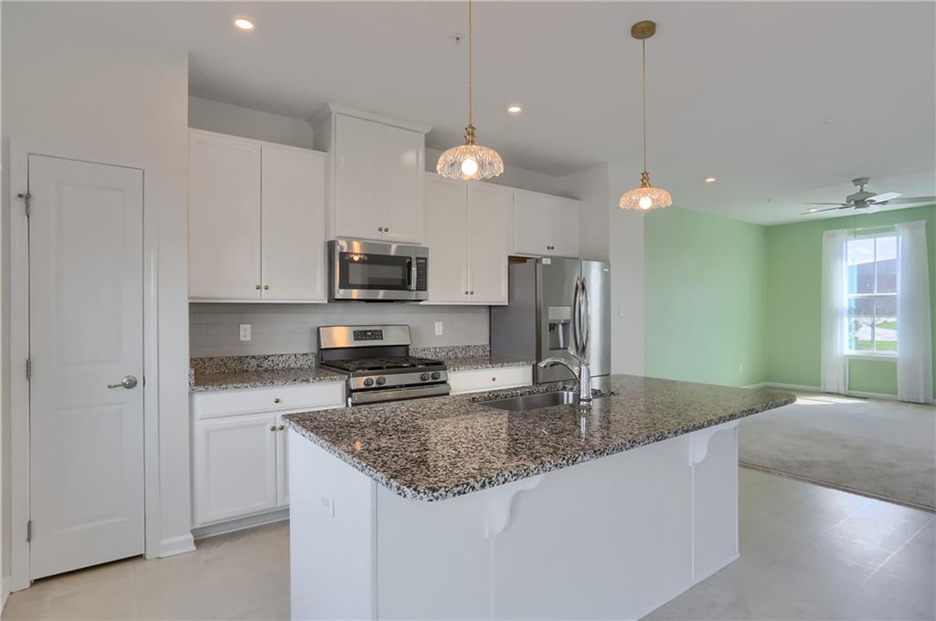 2016 Cade Drive Monaca, PA 15061 - Photo 4 of 47